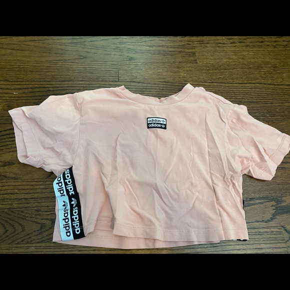 URBAN OUTFITTERS ADIDAS PINK CROP TOP NEVER WORN!! - Picture 6 of 6